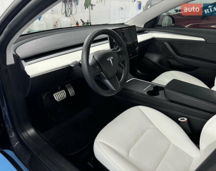 Серый Тесла Модель 3, объемом двигателя 0 л и пробегом 32 тыс. км за 25500 $, фото 6 на Automoto.ua