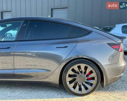 Сірий Тесла Модель 3, об'ємом двигуна 0 л та пробігом 16 тис. км за 28490 $, фото 5 на Automoto.ua