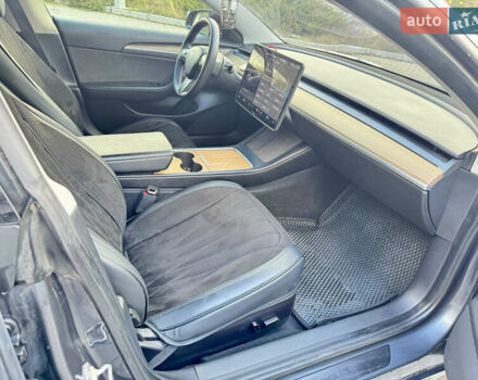 Сірий Тесла Модель 3, об'ємом двигуна 0 л та пробігом 105 тис. км за 20900 $, фото 7 на Automoto.ua