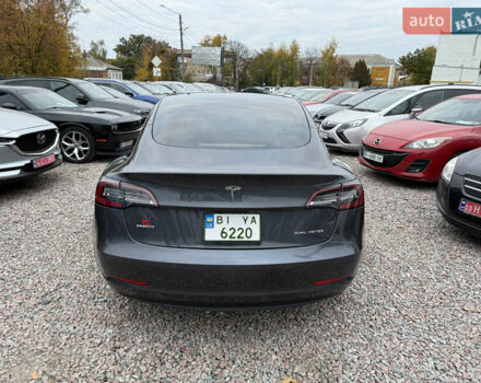 Серый Тесла Модель 3, объемом двигателя 0 л и пробегом 75 тыс. км за 20700 $, фото 8 на Automoto.ua