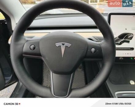 Серый Тесла Модель 3, объемом двигателя 0 л и пробегом 46 тыс. км за 18200 $, фото 6 на Automoto.ua