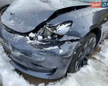 Серый Тесла Модель 3, объемом двигателя 0 л и пробегом 52 тыс. км за 10500 $, фото 1 на Automoto.ua