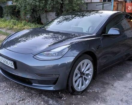 Серый Тесла Модель 3, объемом двигателя 0 л и пробегом 23 тыс. км за 19500 $, фото 1 на Automoto.ua