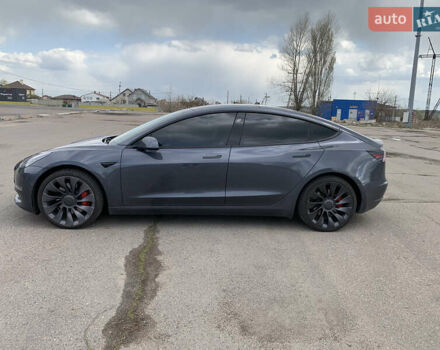 Серый Тесла Модель 3, объемом двигателя 0 л и пробегом 81 тыс. км за 24500 $, фото 1 на Automoto.ua