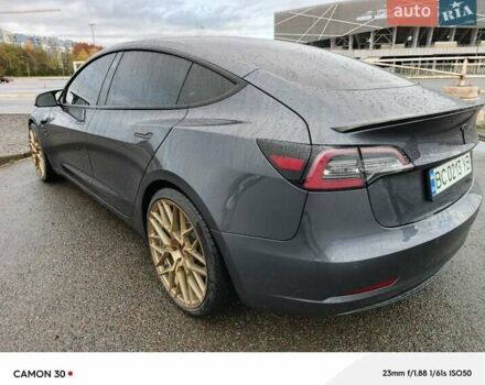 Серый Тесла Модель 3, объемом двигателя 0 л и пробегом 46 тыс. км за 18200 $, фото 5 на Automoto.ua