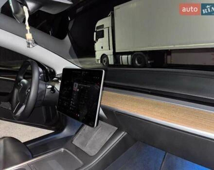 Сірий Тесла Модель 3, об'ємом двигуна 0 л та пробігом 68 тис. км за 23500 $, фото 5 на Automoto.ua