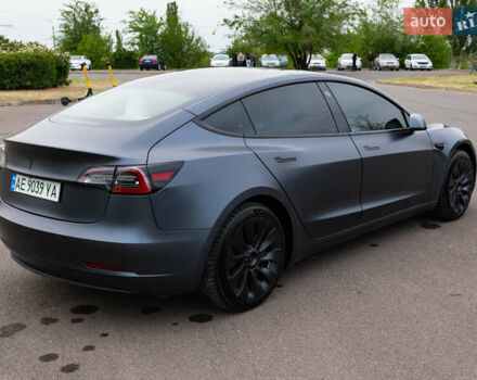 Серый Тесла Модель 3, объемом двигателя 0 л и пробегом 66 тыс. км за 21500 $, фото 13 на Automoto.ua