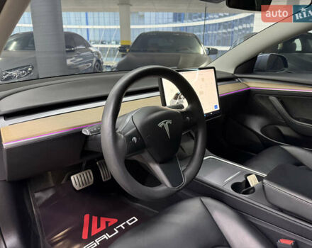 Серый Тесла Модель 3, объемом двигателя 0 л и пробегом 54 тыс. км за 24900 $, фото 19 на Automoto.ua
