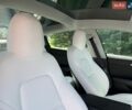 Серый Тесла Модель 3, объемом двигателя 0 л и пробегом 56 тыс. км за 19000 $, фото 24 на Automoto.ua