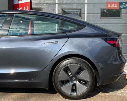 Сірий Тесла Модель 3, об'ємом двигуна 0 л та пробігом 27 тис. км за 22999 $, фото 5 на Automoto.ua