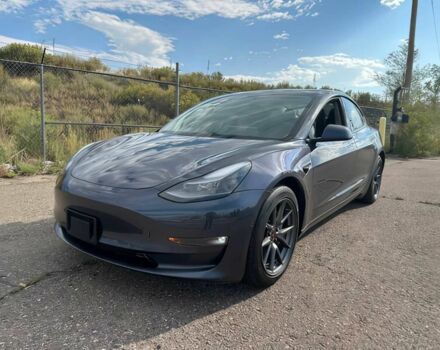Тесла Модель 3 2021 у Києві на Automoto.ua Сірий Тесла Модель 3, об'ємом двигуна 0 л та пробігом 15 тис. км за 13000 $, фото 2 на Automoto.ua