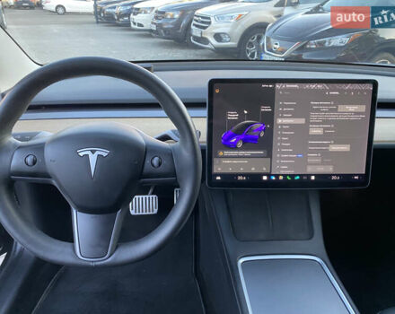 Серый Тесла Модель 3, объемом двигателя 0 л и пробегом 50 тыс. км за 26000 $, фото 3 на Automoto.ua
