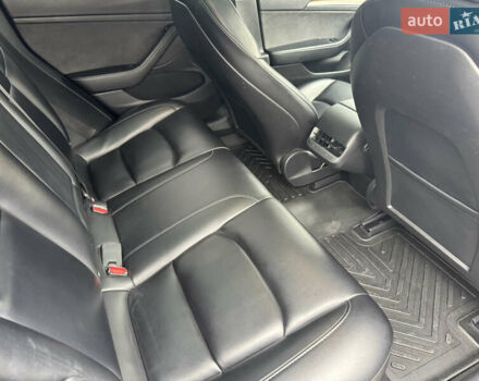 Сірий Тесла Модель 3, об'ємом двигуна 0 л та пробігом 203 тис. км за 17000 $, фото 12 на Automoto.ua