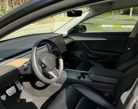 Сірий Тесла Модель 3, об'ємом двигуна 0 л та пробігом 67 тис. км за 25500 $, фото 5 на Automoto.ua