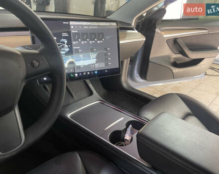 Сірий Тесла Модель 3, об'ємом двигуна 0 л та пробігом 67 тис. км за 17000 $, фото 7 на Automoto.ua