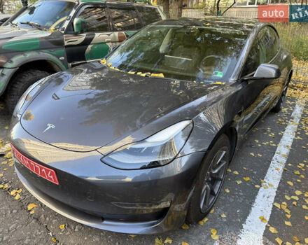 Сірий Тесла Модель 3, об'ємом двигуна 0 л та пробігом 56 тис. км за 28000 $, фото 2 на Automoto.ua