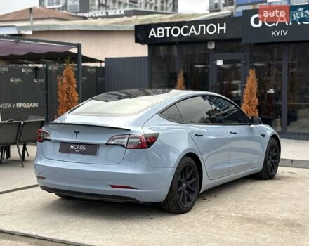Серый Тесла Модель 3, объемом двигателя 0 л и пробегом 68 тыс. км за 19500 $, фото 3 на Automoto.ua