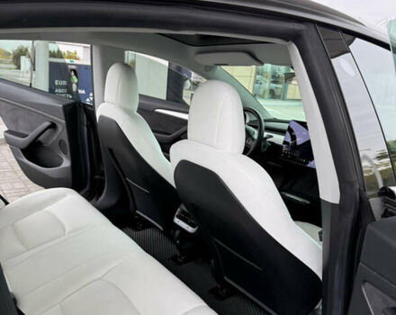 Серый Тесла Модель 3, объемом двигателя 0 л и пробегом 60 тыс. км за 22999 $, фото 22 на Automoto.ua