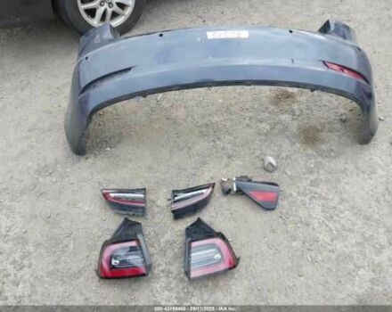 Сірий Тесла Модель 3, об'ємом двигуна 0 л та пробігом 67 тис. км за 8000 $, фото 11 на Automoto.ua