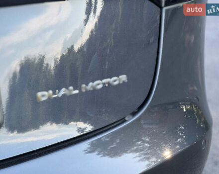 Серый Тесла Модель 3, объемом двигателя 0 л и пробегом 51 тыс. км за 20800 $, фото 19 на Automoto.ua