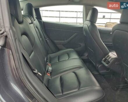 Сірий Тесла Модель 3, об'ємом двигуна 0 л та пробігом 120 тис. км за 6900 $, фото 9 на Automoto.ua