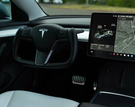 Серый Тесла Модель 3, объемом двигателя 0 л и пробегом 66 тыс. км за 21500 $, фото 17 на Automoto.ua