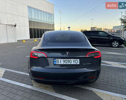 Сірий Тесла Модель 3, об'ємом двигуна 0 л та пробігом 40 тис. км за 22000 $, фото 3 на Automoto.ua