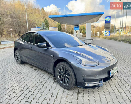Сірий Тесла Модель 3, об'ємом двигуна 0 л та пробігом 105 тис. км за 20900 $, фото 2 на Automoto.ua