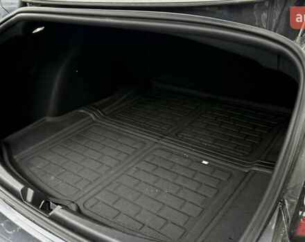 Сірий Тесла Модель 3, об'ємом двигуна 0 л та пробігом 57 тис. км за 13900 $, фото 6 на Automoto.ua