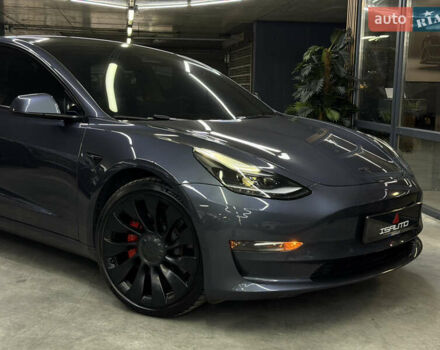 Серый Тесла Модель 3, объемом двигателя 0 л и пробегом 54 тыс. км за 24900 $, фото 3 на Automoto.ua