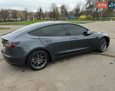 Серый Тесла Модель 3, объемом двигателя 0 л и пробегом 90 тыс. км за 20500 $, фото 8 на Automoto.ua