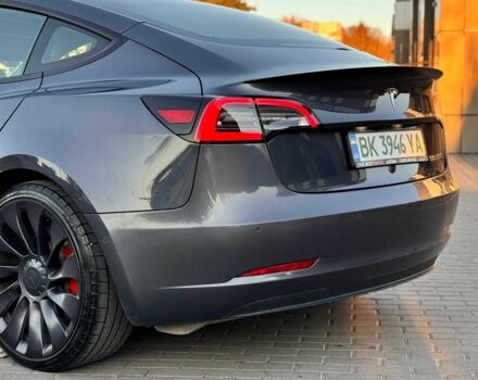 Серый Тесла Модель 3, объемом двигателя 0 л и пробегом 42 тыс. км за 21500 $, фото 14 на Automoto.ua