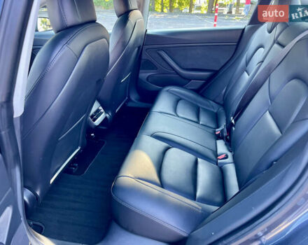 Серый Тесла Модель 3, объемом двигателя 0 л и пробегом 51 тыс. км за 20800 $, фото 26 на Automoto.ua