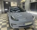 Серый Тесла Модель 3, объемом двигателя 0 л и пробегом 65 тыс. км за 20000 $, фото 2 на Automoto.ua