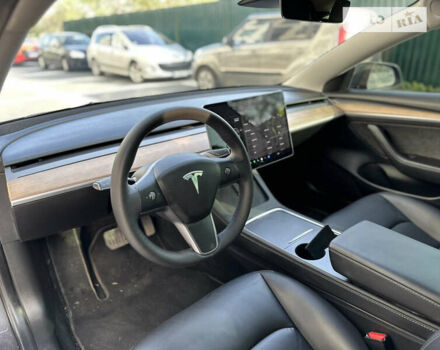 Сірий Тесла Модель 3, об'ємом двигуна 0 л та пробігом 109 тис. км за 26900 $, фото 25 на Automoto.ua