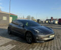 Серый Тесла Модель 3, объемом двигателя 0 л и пробегом 50 тыс. км за 24500 $, фото 3 на Automoto.ua