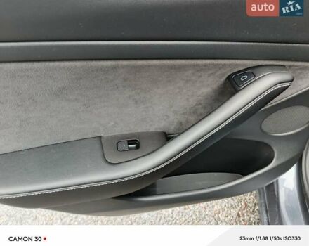 Серый Тесла Модель 3, объемом двигателя 0 л и пробегом 46 тыс. км за 18200 $, фото 14 на Automoto.ua