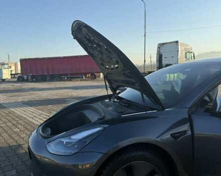 Серый Тесла Модель 3, объемом двигателя 0 л и пробегом 50 тыс. км за 24500 $, фото 18 на Automoto.ua