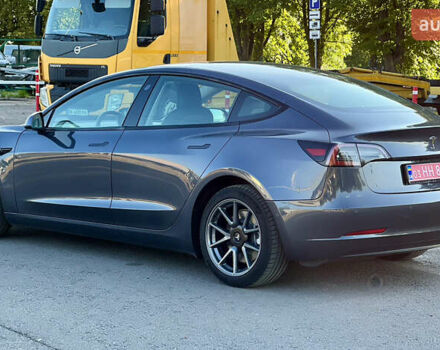 Серый Тесла Модель 3, объемом двигателя 0 л и пробегом 51 тыс. км за 20800 $, фото 15 на Automoto.ua