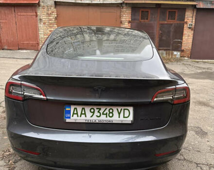 Серый Тесла Модель 3, объемом двигателя 0 л и пробегом 36 тыс. км за 25800 $, фото 2 на Automoto.ua