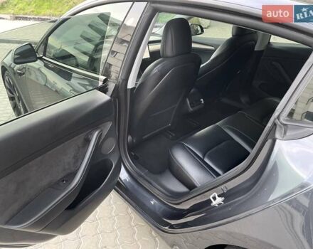 Сірий Тесла Модель 3, об'ємом двигуна 0 л та пробігом 50 тис. км за 22500 $, фото 6 на Automoto.ua