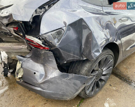 Серый Тесла Модель 3, объемом двигателя 0 л и пробегом 52 тыс. км за 10500 $, фото 3 на Automoto.ua