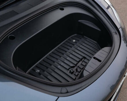 Серый Тесла Модель 3, объемом двигателя 0 л и пробегом 66 тыс. км за 21500 $, фото 6 на Automoto.ua