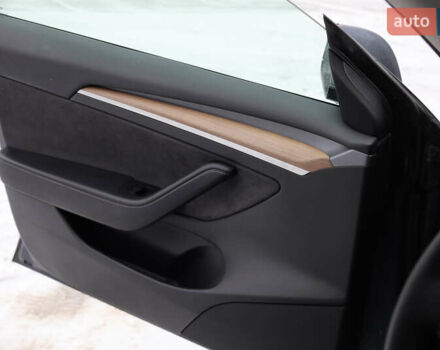 Сірий Тесла Модель 3, об'ємом двигуна 0 л та пробігом 98 тис. км за 23500 $, фото 73 на Automoto.ua