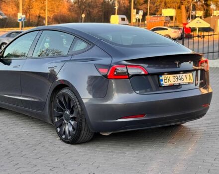 Серый Тесла Модель 3, объемом двигателя 0 л и пробегом 42 тыс. км за 21500 $, фото 13 на Automoto.ua