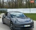 Серый Тесла Модель 3, объемом двигателя 0 л и пробегом 158 тыс. км за 15500 $, фото 1 на Automoto.ua