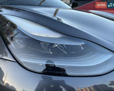 Серый Тесла Модель 3, объемом двигателя 0 л и пробегом 50 тыс. км за 26000 $, фото 10 на Automoto.ua