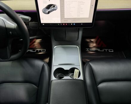 Серый Тесла Модель 3, объемом двигателя 0 л и пробегом 54 тыс. км за 24900 $, фото 22 на Automoto.ua