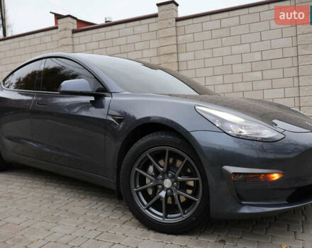 Сірий Тесла Модель 3, об'ємом двигуна 0 л та пробігом 100 тис. км за 20500 $, фото 9 на Automoto.ua