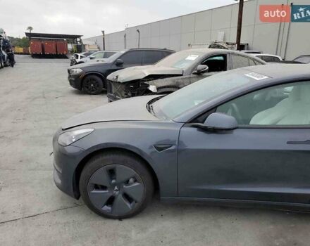 Сірий Тесла Модель 3, об'ємом двигуна 0 л та пробігом 84 тис. км за 16300 $, фото 3 на Automoto.ua